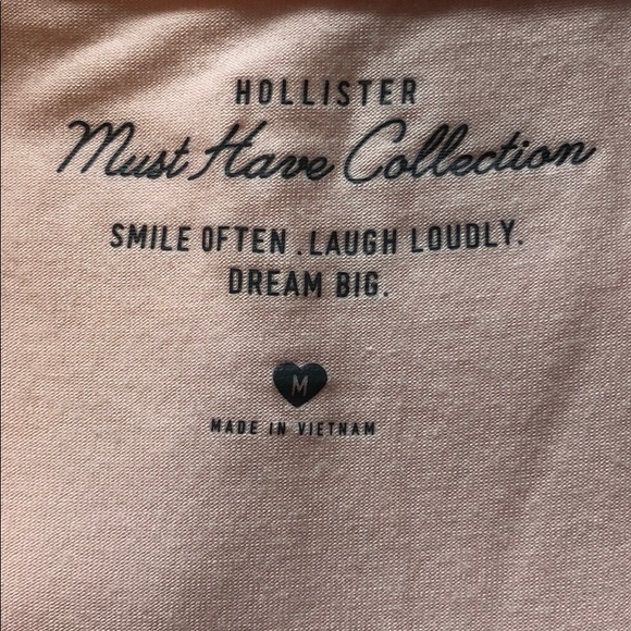 hollister casual tee - Picture 2 of 3